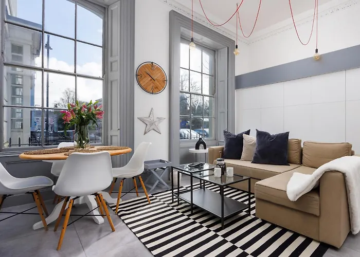 Stunning Boutique Plymouth Apartment - By Rwy & Sea - Parking - Habita Property
