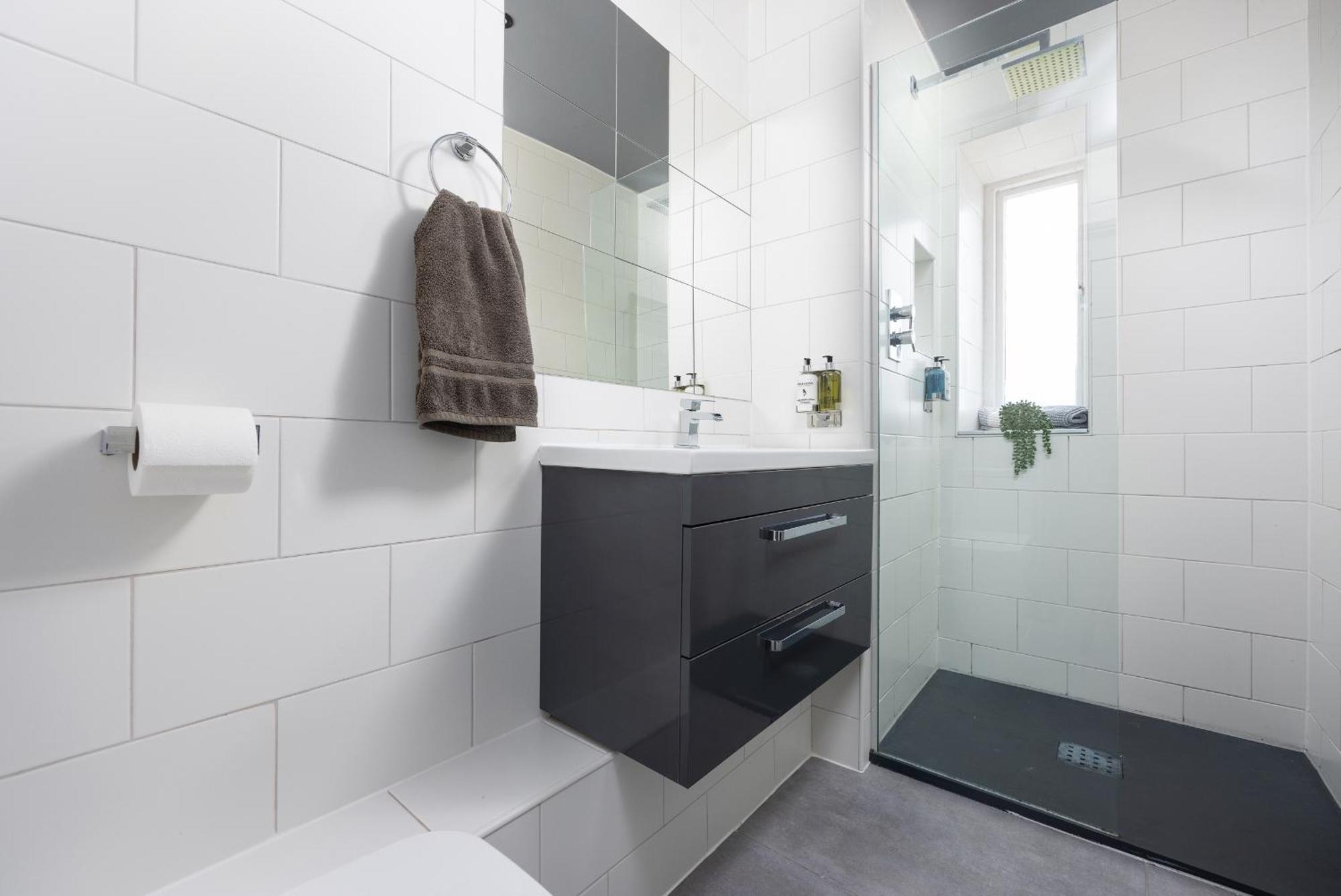 Stunning Boutique - By Rwy & Sea - Parking - Habita Apartment *